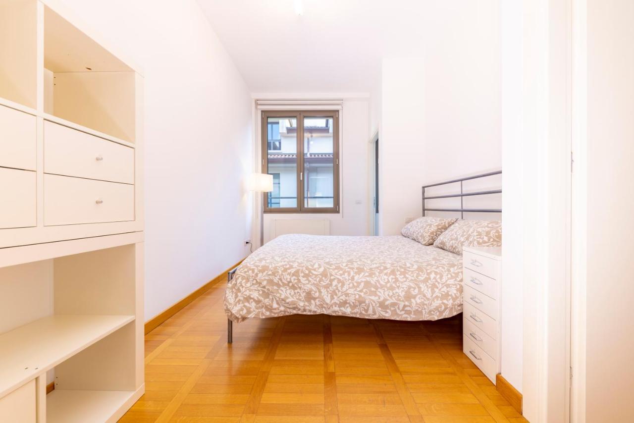 Luxury 1 Bedroom Navigli Loft Milan Exterior photo